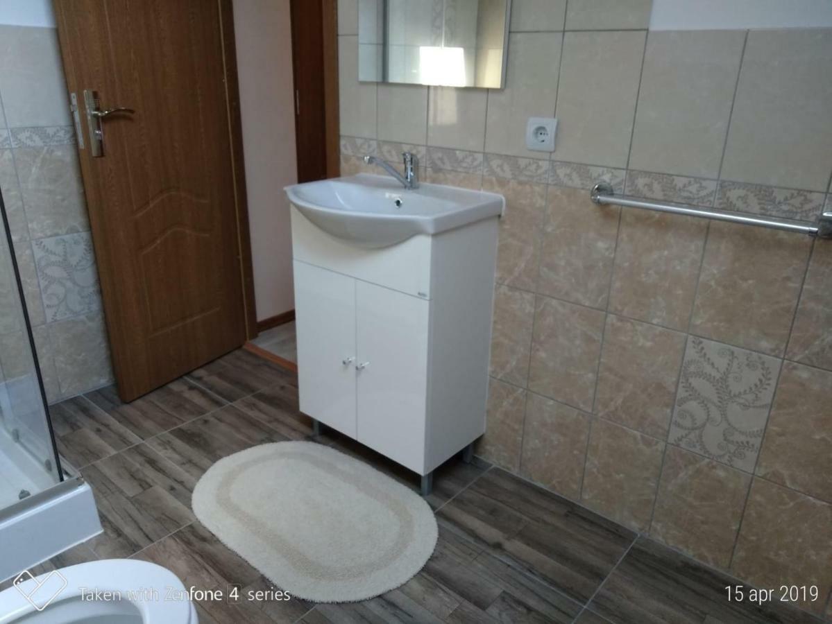 Casa Suzy & Roxy Gazde/Camere de închiriat Arpasu de Jos